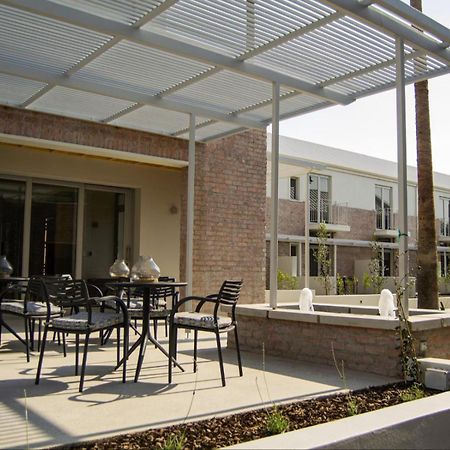 The Windhoek Luxury Suites エクステリア 写真