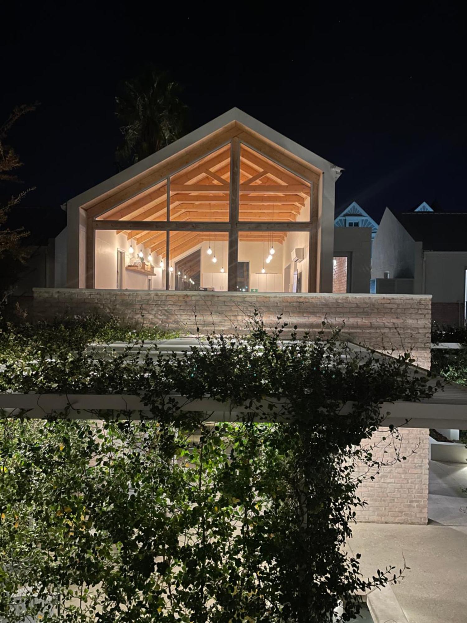 The Windhoek Luxury Suites エクステリア 写真