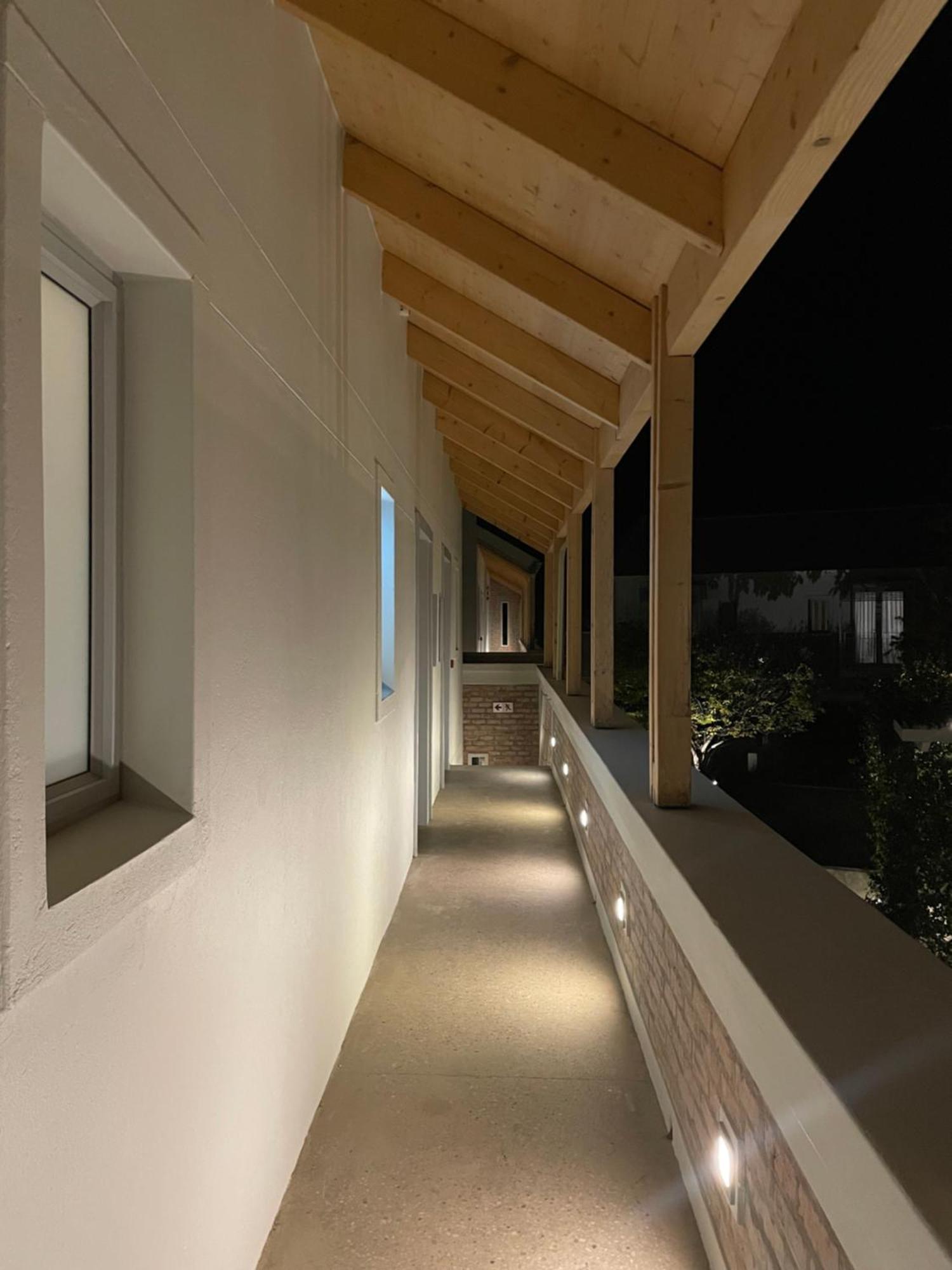 The Windhoek Luxury Suites エクステリア 写真